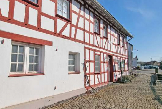 Vettelschoß , Ladenlokal, Gastronomie mieten oder kaufen