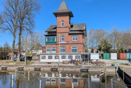 Plön , Ladenlokal, Gastronomie mieten oder kaufen