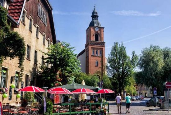 Buckow Königstrasse, Ladenlokal, Gastronomie mieten oder kaufen