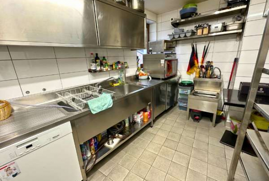 Bad Urach , Ladenlokal, Gastronomie mieten oder kaufen