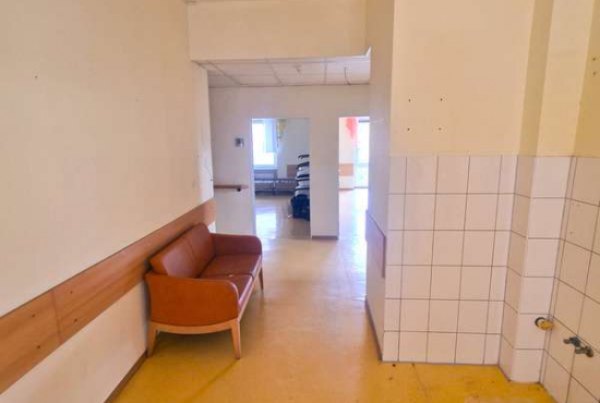 Bad Schwalbach , Ladenlokal, Gastronomie mieten oder kaufen