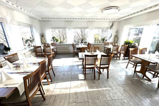 Esslingen , Ladenlokal, Gastronomie mieten oder kaufen
