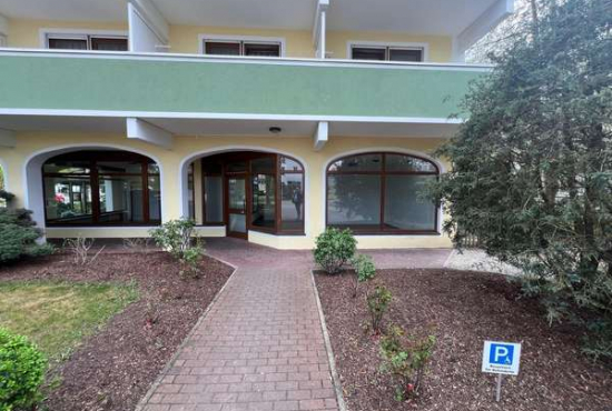 Bad Füssing Thermalbadstrasse, Ladenlokal, Gastronomie mieten oder kaufen