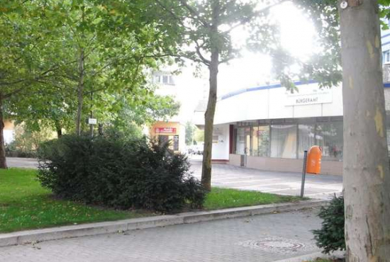 Berlin Marzahner Promenade, Ladenlokal, Gastronomie mieten oder kaufen