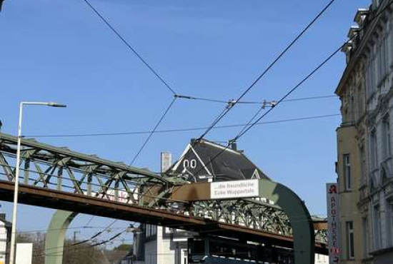 Wuppertal - Vohwinkel Gräfratherstrasse, Ladenlokal, Gastronomie mieten oder kaufen
