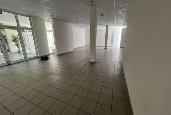 Falkensee Adlerstraße, Ladenlokal, Gastronomie mieten oder kaufen