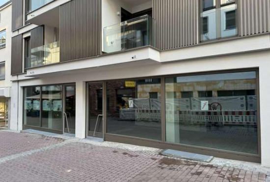 Oberursel Vorstadt, Ladenlokal, Gastronomie mieten oder kaufen
