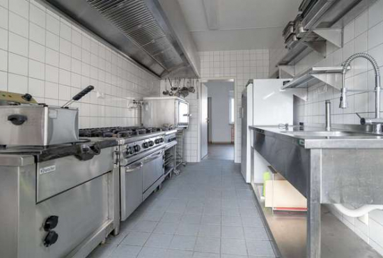 Südbrookmerland , Ladenlokal, Gastronomie mieten oder kaufen
