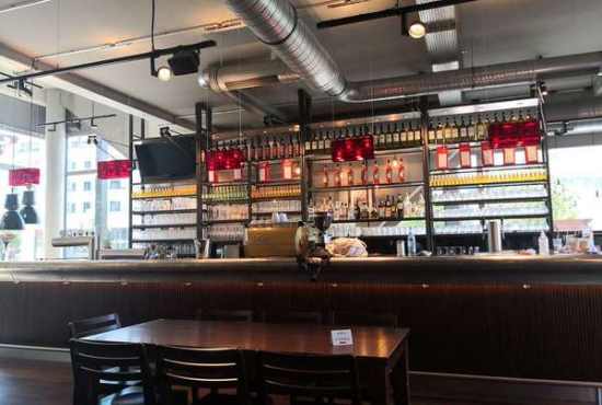 Offenbach Hafendeck, Ladenlokal, Gastronomie mieten oder kaufen