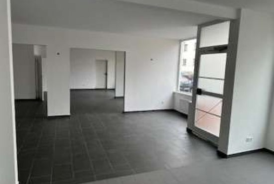 Neumünster Christianstrasse, Ladenlokal, Gastronomie mieten oder kaufen