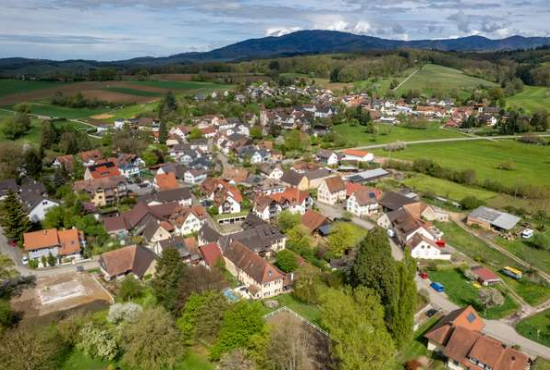 Bad Bellingen / Hertingen , Ladenlokal, Gastronomie mieten oder kaufen