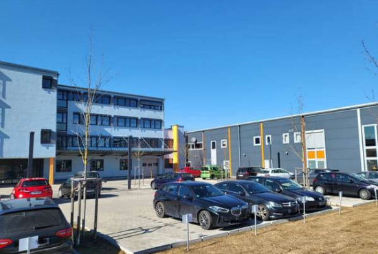 Augsburg Max-Josef-Metzger-Str., Ladenlokal, Gastronomie mieten oder kaufen
