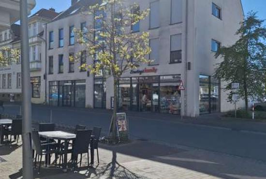 Bad Salzuflen , Ladenlokal, Gastronomie mieten oder kaufen