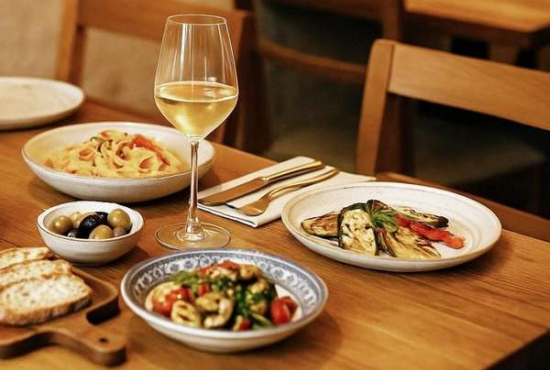 Berlin , Ladenlokal, Gastronomie mieten oder kaufen