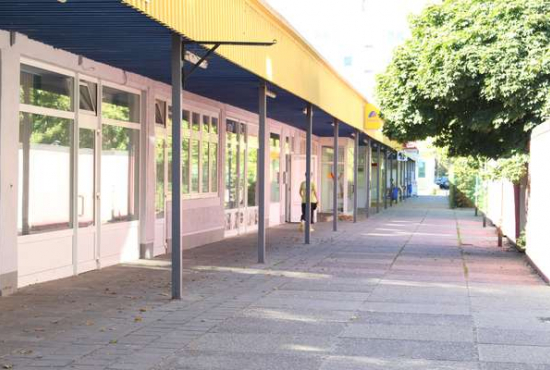 Staßfurt Straße der Solidarität, Ladenlokal, Gastronomie mieten oder kaufen