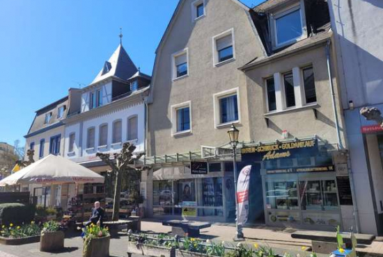 Hofheim , Ladenlokal, Gastronomie mieten oder kaufen