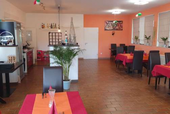 Karlsbad Heerweg, Ladenlokal, Gastronomie mieten oder kaufen