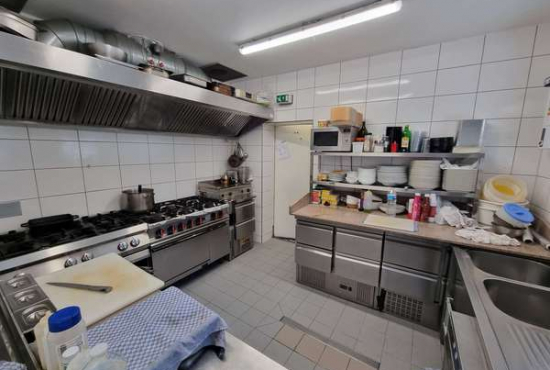 Frankfurt am Main Hügelstraße, Ladenlokal, Gastronomie mieten oder kaufen