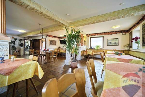 Asbach-Bäumenheim , Ladenlokal, Gastronomie mieten oder kaufen