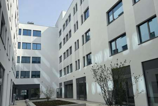 Regensburg Lilienthalstraße, Ladenlokal, Gastronomie mieten oder kaufen