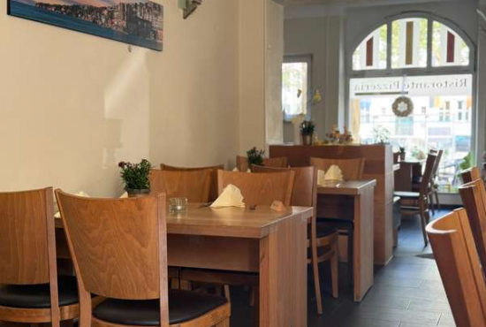 Rüsselsheim am Main , Ladenlokal, Gastronomie mieten oder kaufen