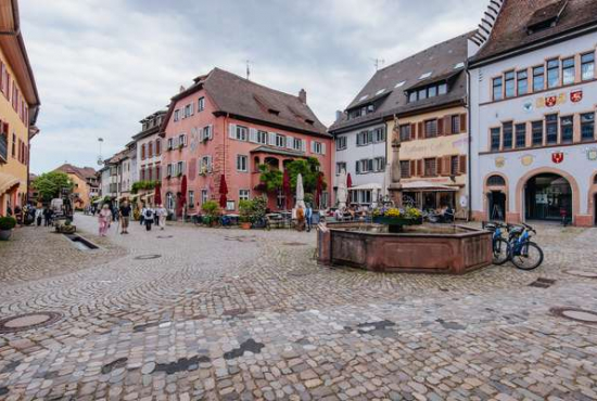 Staufen , Ladenlokal, Gastronomie mieten oder kaufen