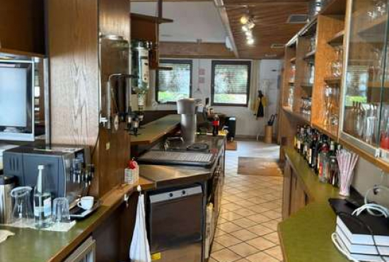 Bietigheim-Bissingen (Bissingen) , Ladenlokal, Gastronomie mieten oder kaufen