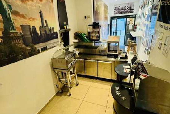 Düsseldorf , Ladenlokal, Gastronomie mieten oder kaufen