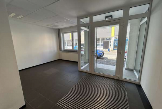 Frankfurt Alt-Schwanheim x, Ladenlokal, Gastronomie mieten oder kaufen