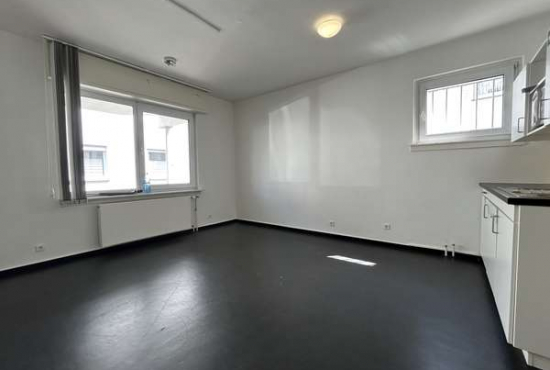 Frankfurt Alt-Schwanheim x, Ladenlokal, Gastronomie mieten oder kaufen