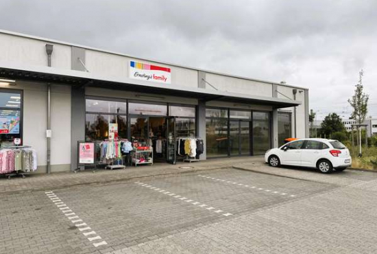 Kelsterbach , Ladenlokal, Gastronomie mieten oder kaufen