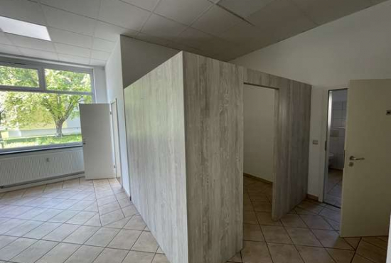 Bautzen Erich-Weinert-Straße, Ladenlokal, Gastronomie mieten oder kaufen