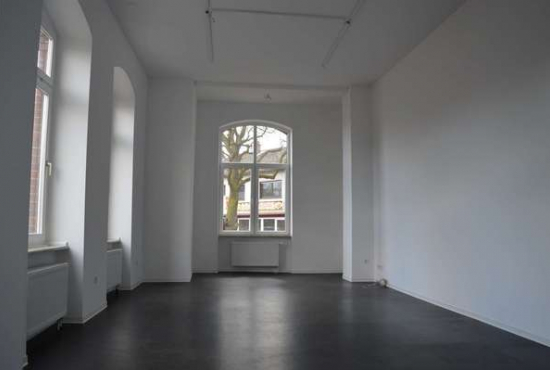 Plaidt Alter Kirchplatz, Ladenlokal, Gastronomie mieten oder kaufen