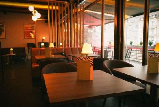 Pforzheim Bahnhofplatz, Ladenlokal, Gastronomie mieten oder kaufen