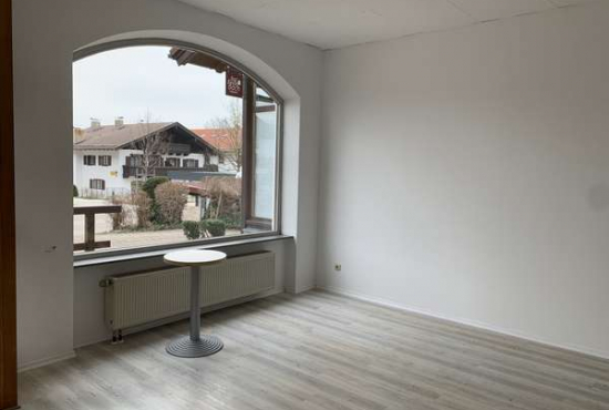 Bad Feilnbach Kufsteiner Straße, Ladenlokal, Gastronomie mieten oder kaufen
