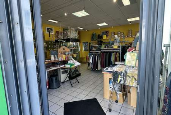 Reutlingen Weingärtnerstrasse, Ladenlokal, Gastronomie mieten oder kaufen