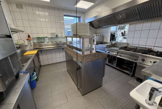 Wangerland / Horumersiel , Ladenlokal, Gastronomie mieten oder kaufen