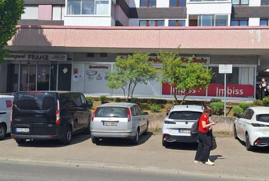 Calw-Heumaden Heinz-Schnaufer-Straße, Ladenlokal, Gastronomie mieten oder kaufen