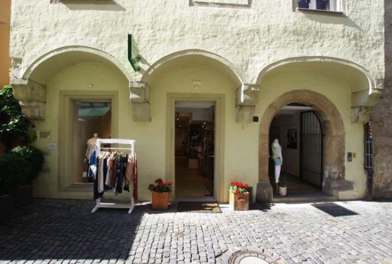 Regensburg , Ladenlokal, Gastronomie mieten oder kaufen