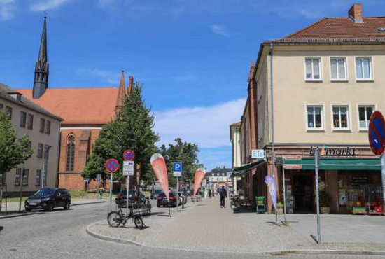 Neubrandenburg Friedländer Straße, Ladenlokal, Gastronomie mieten oder kaufen