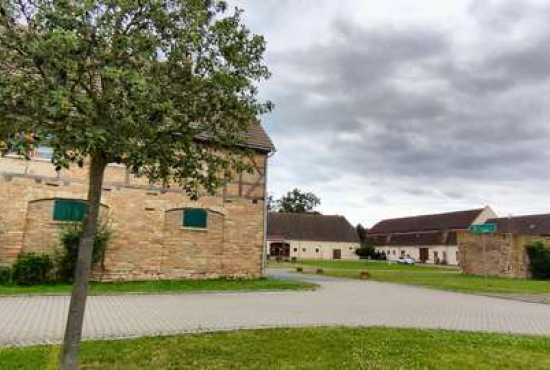 Mönchpfiffel Dorfplatz, Ladenlokal, Gastronomie mieten oder kaufen
