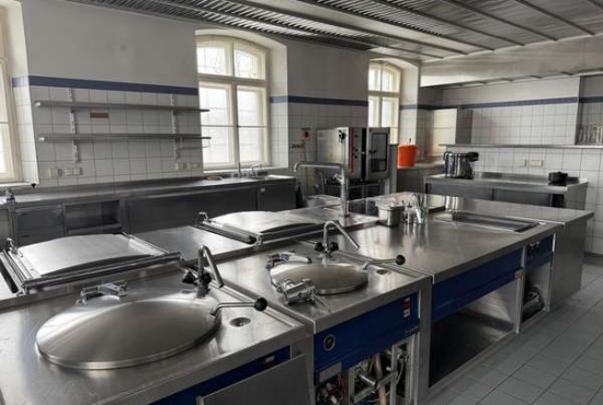 Schlehdorf Kirchstraße, Ladenlokal, Gastronomie mieten oder kaufen