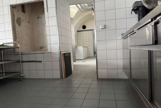 Schlehdorf Kirchstraße, Ladenlokal, Gastronomie mieten oder kaufen