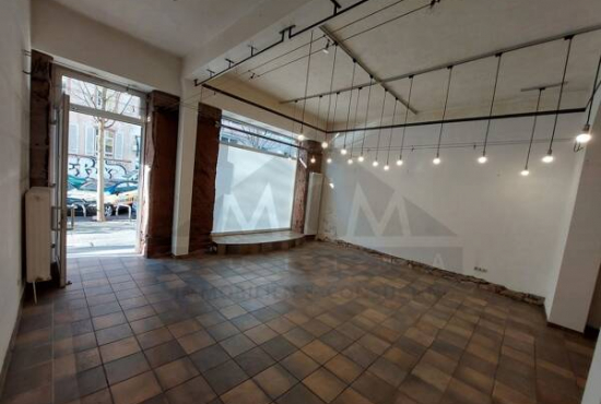 Frankfurt am Main , Ladenlokal, Gastronomie mieten oder kaufen