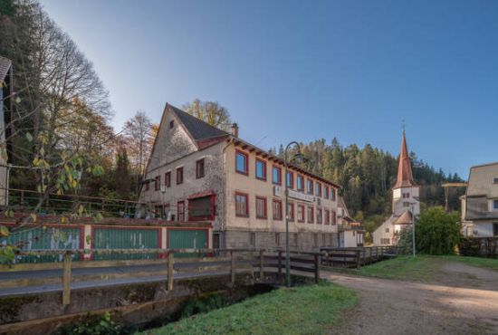 Triberg / Nußbach , Ladenlokal, Gastronomie mieten oder kaufen Triberg / Nußbach , Ladenlokal, Gastronomie mieten oder kaufen
