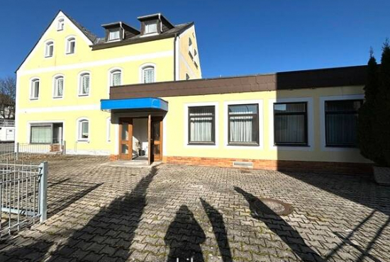 Flossenbürg , Ladenlokal, Gastronomie mieten oder kaufen