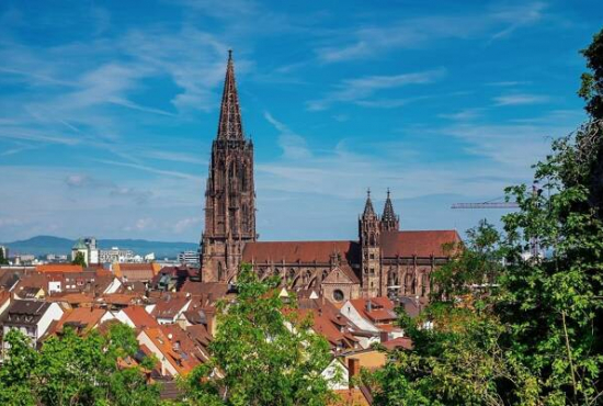 Freiburg , Ladenlokal, Gastronomie mieten oder kaufen