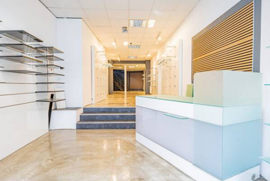 Stade , Ladenlokal, Gastronomie mieten oder kaufen Stade , Ladenlokal, Gastronomie mieten oder kaufen