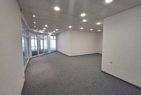 Falkenberg/Elster Friedrich-List-Straße, Ladenlokal, Gastronomie mieten oder kaufen Falkenberg/Elster Friedrich-List-Straße, Ladenlokal, Gastronomie mieten oder kaufen