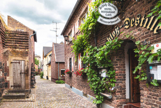 Dormagen / Feste Zons , Ladenlokal, Gastronomie mieten oder kaufen